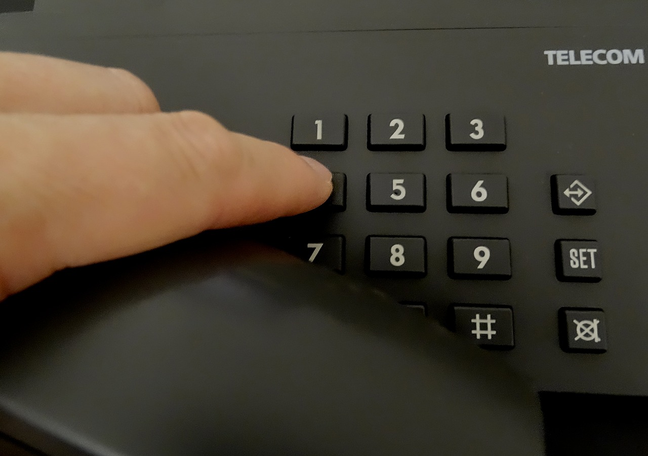 Waar vind ik het telefoonnummer van HomeWizard in Noordwijk?